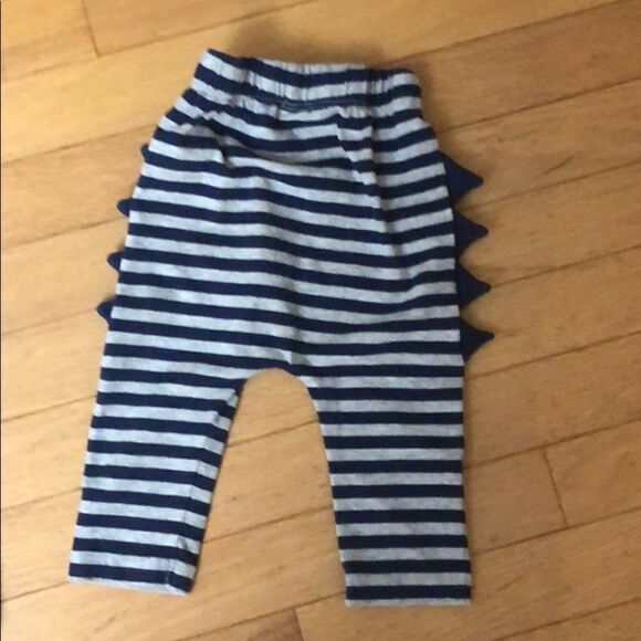 🎉HP🎉 Baby Cat & Jack Reptile Outfit - Picture 6 of 6